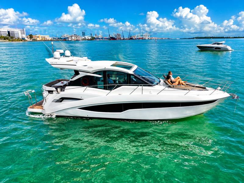 Galeon 45 "Kira" yacht charter in Miami