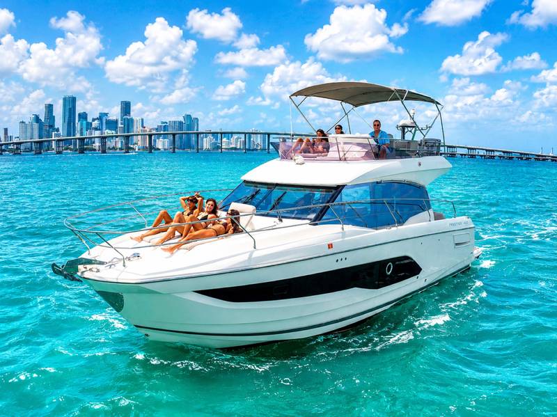 Prestige 45 "Amani" yacht charter in Miami