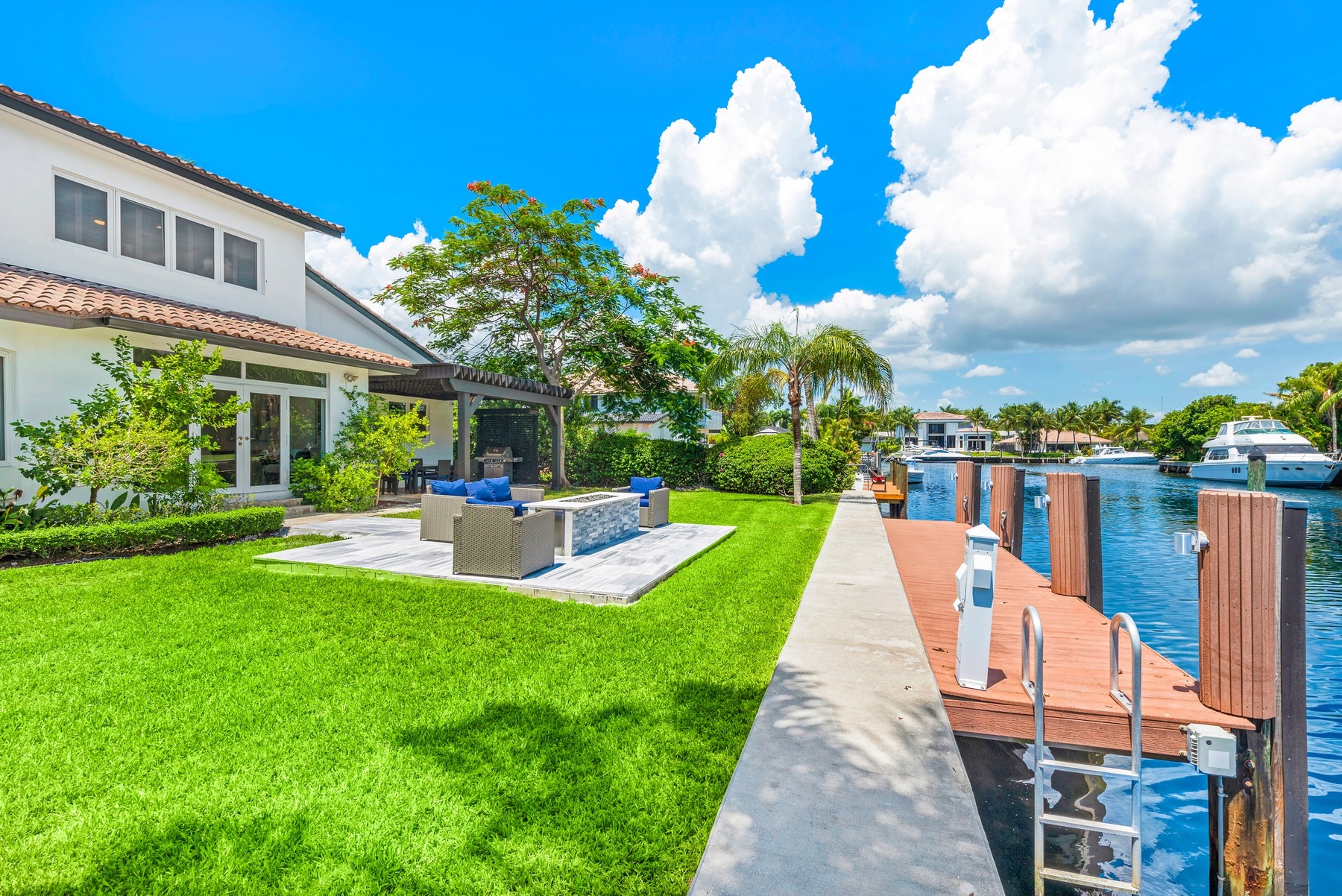 Villa Mirabel, luxury villa in Hallandale Beach, photo 1