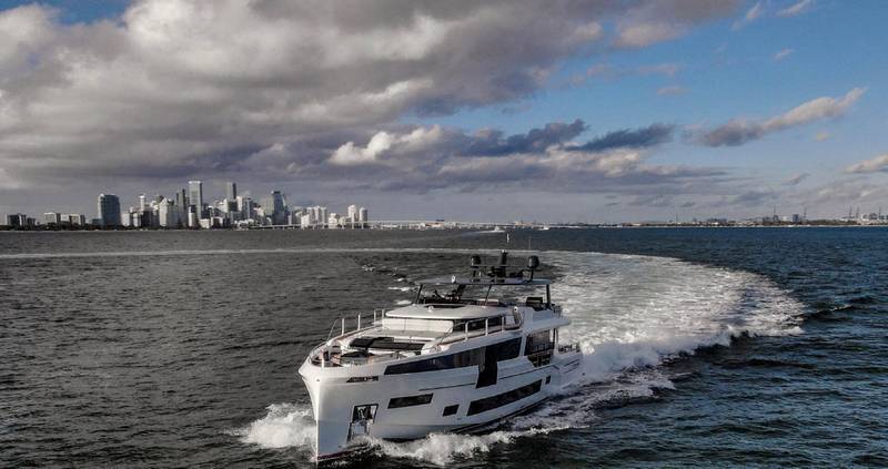 Sirena 88 "Saint" yacht charter in Miami