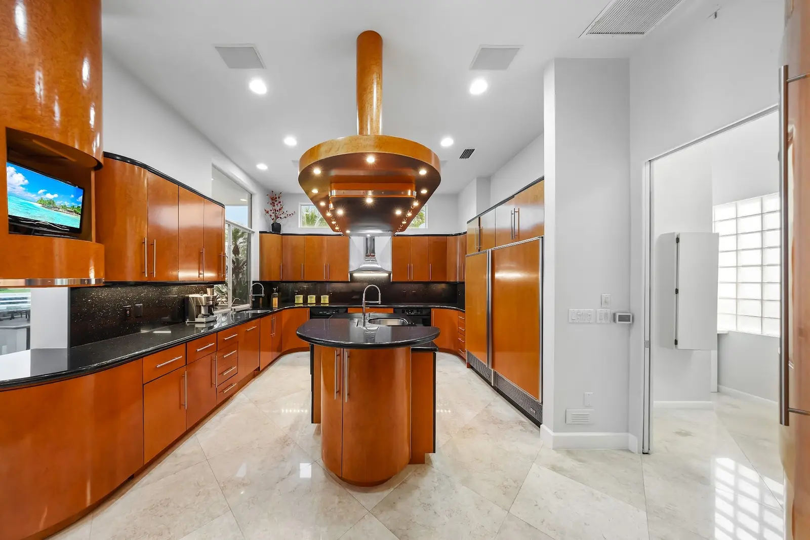 Villa Lanterna, luxury villa in Lighthouse Point, photo 13