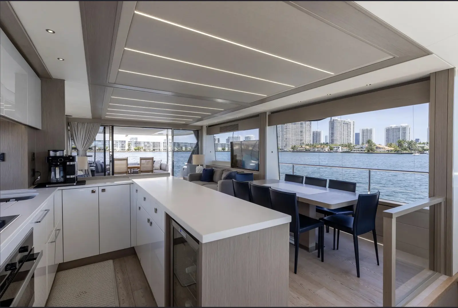 Sunseeker 80 galley