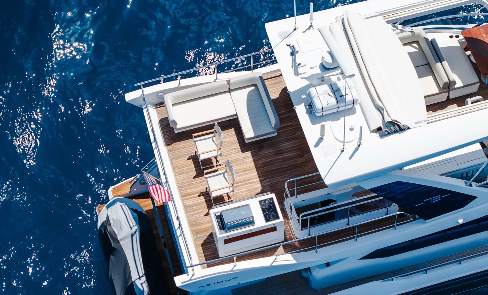 Azimut 75 aft deck and swim platform from above