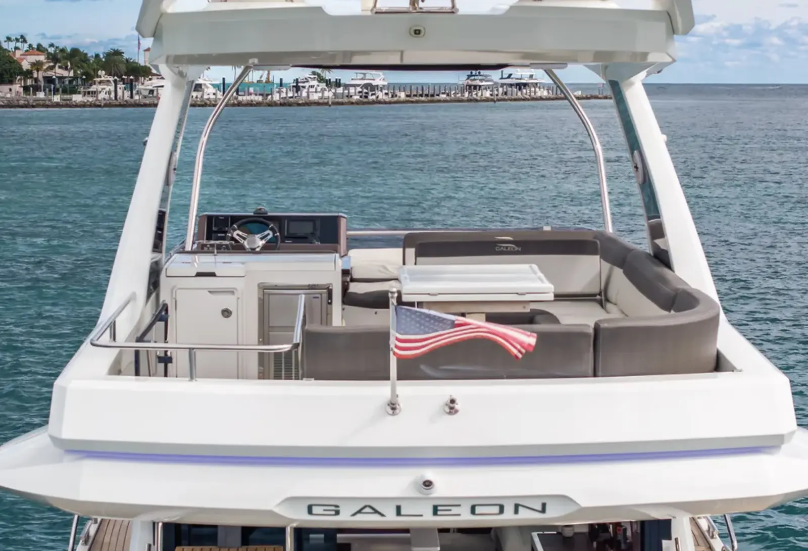 Galeon 53 aft deck with the flag at the stern