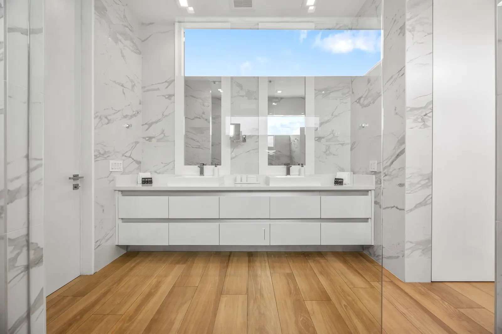 Villa Brisa, luxury villa in Sunny Isles, photo 19