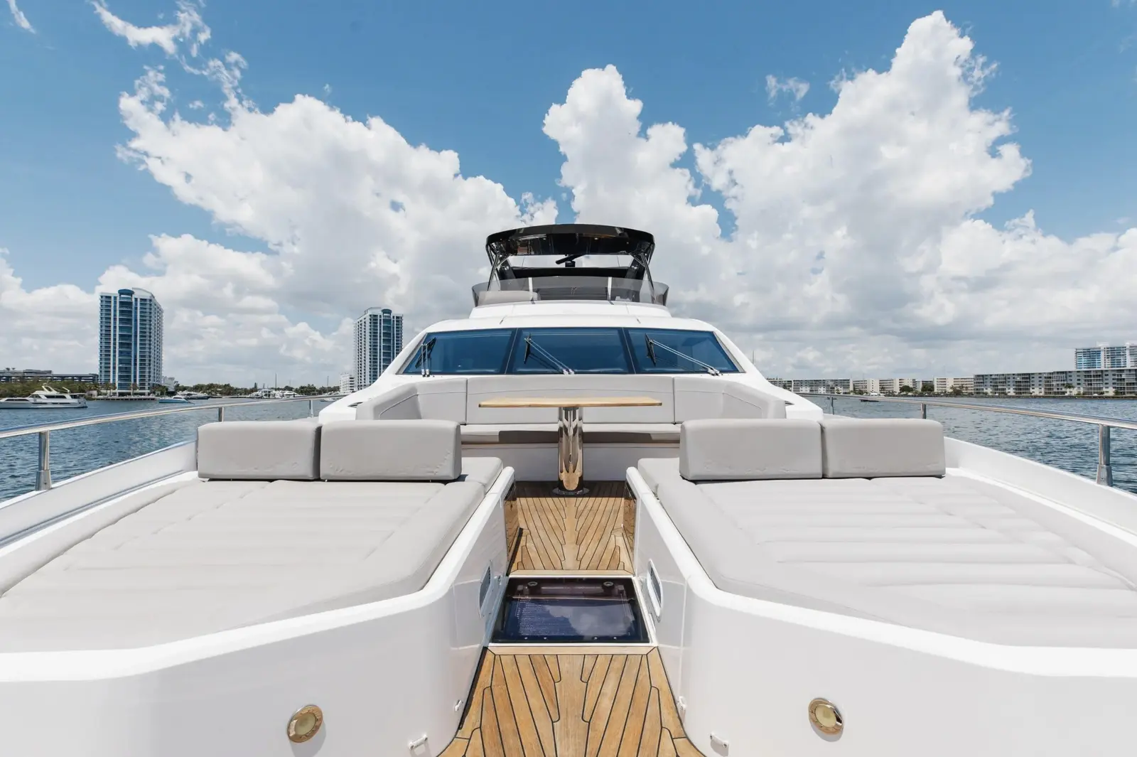 Sunseeker 80 foredeck lounge and sun pads