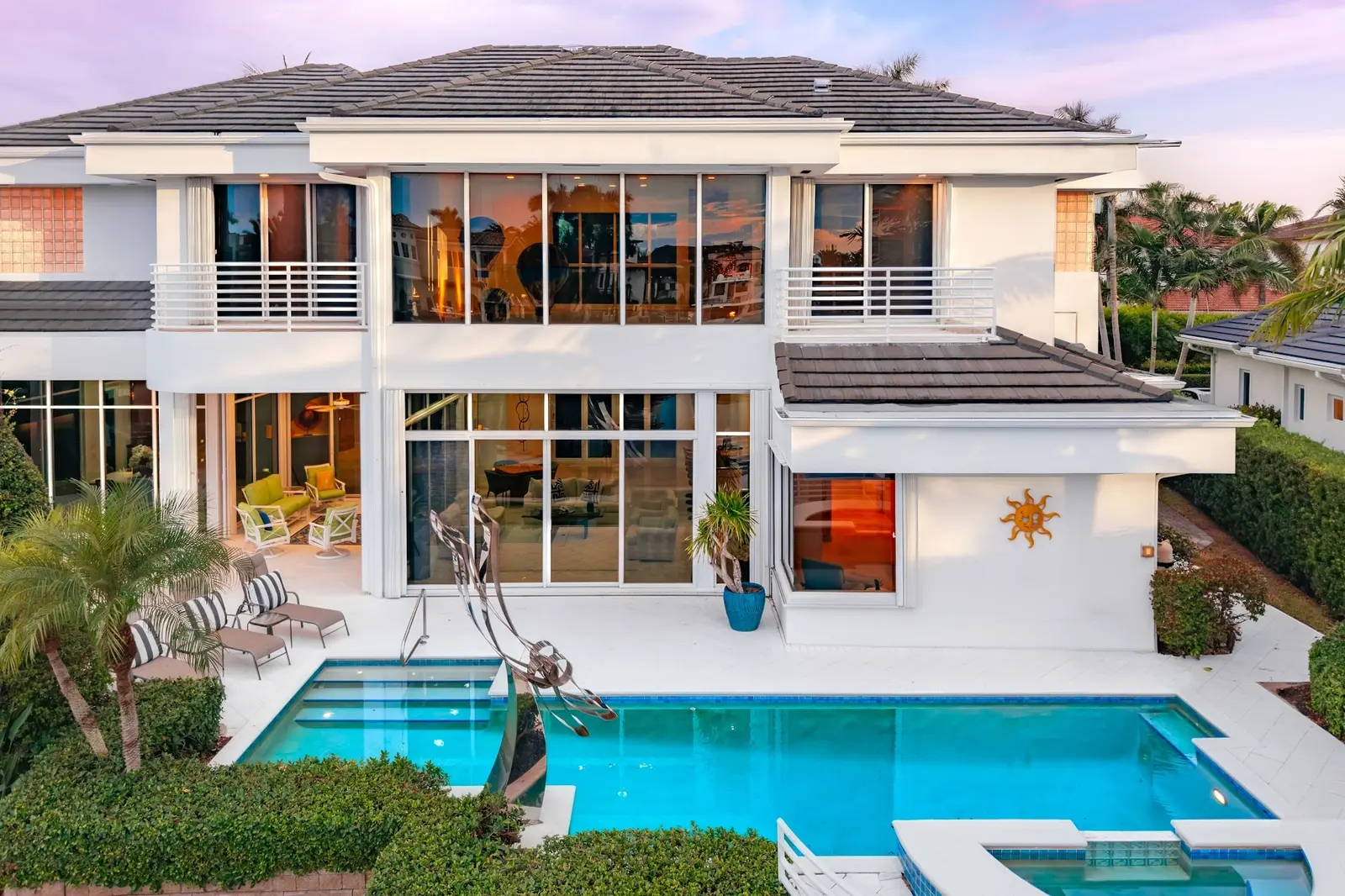 Villa Lanterna, luxury villa in Lighthouse Point, photo 2