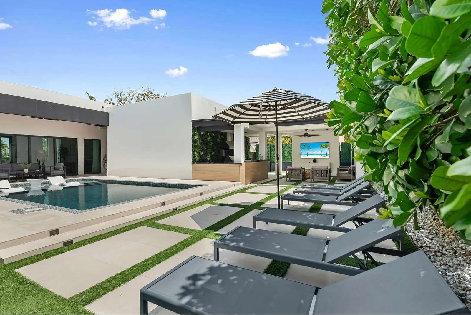 Villa Serena, luxury villa in Miami, photo 2