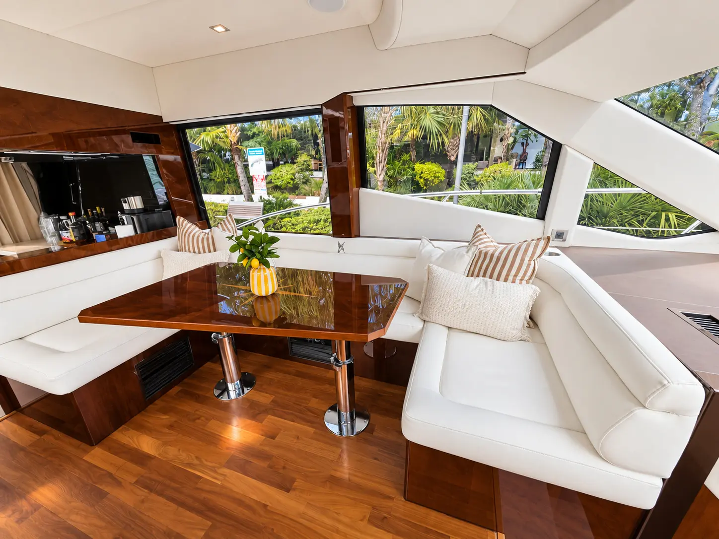 Galeon 53 salon dining table and sofa