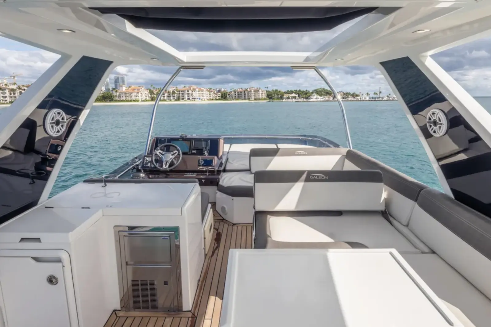 Galeon 53 flybridge under the hardtop