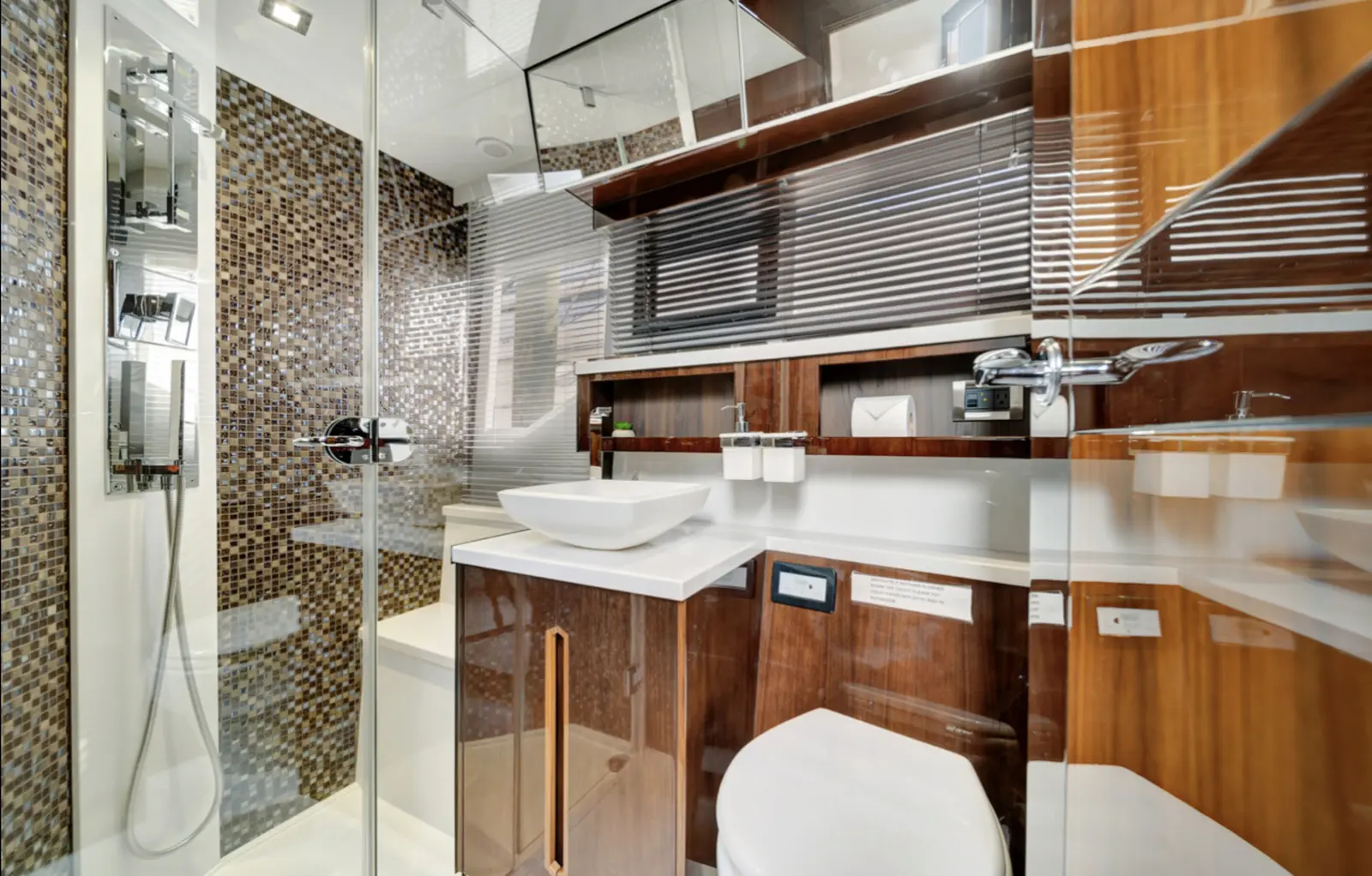 Galeon 53 bathroom vanity
