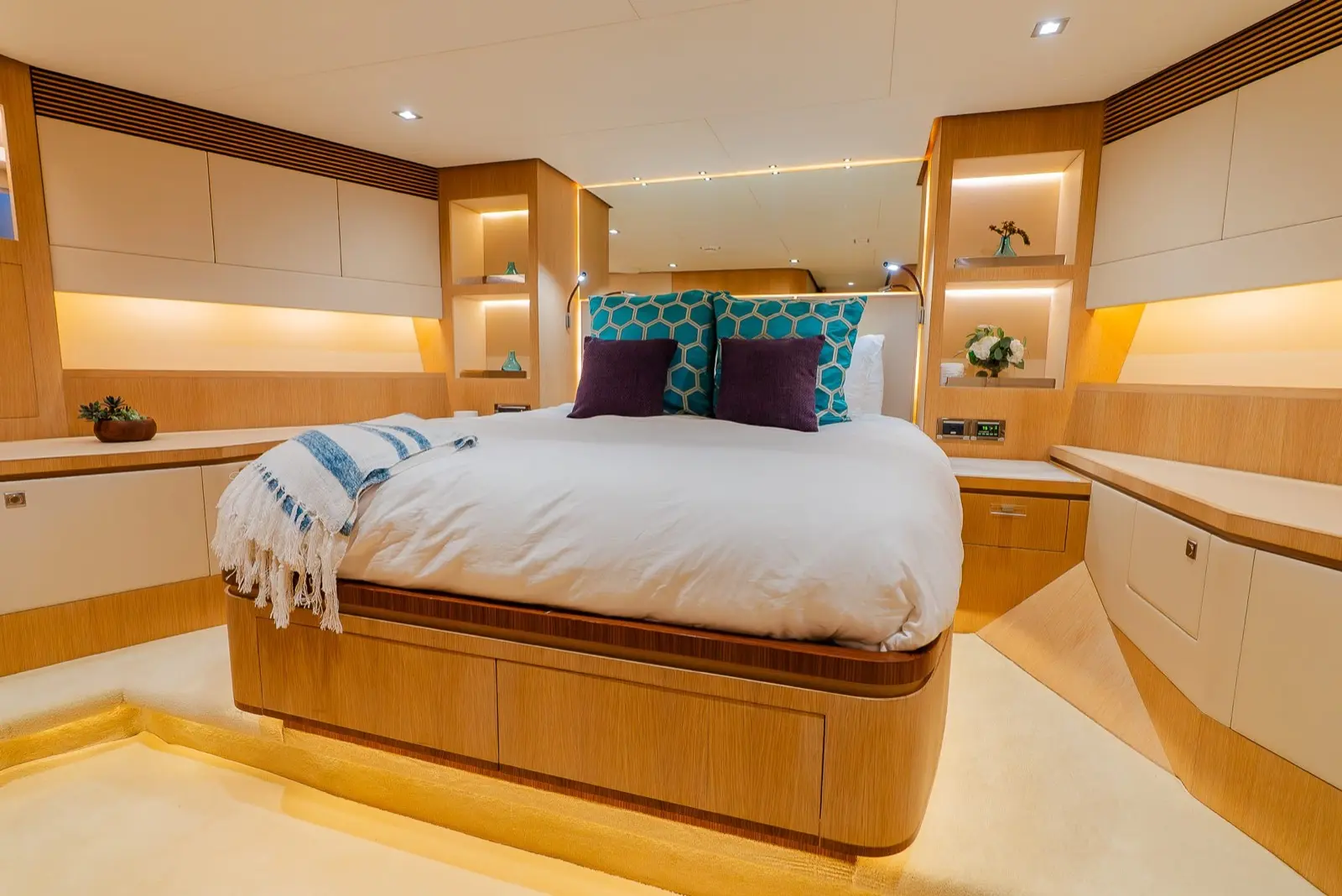 Horizon FD90 Skylounge VIP cabin with lit headboard