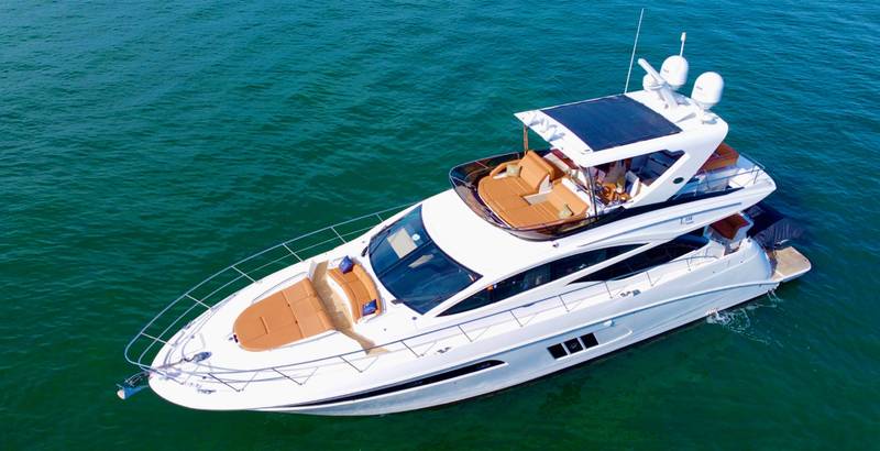 Sea Ray 64 bow sun pads and flybridge from above