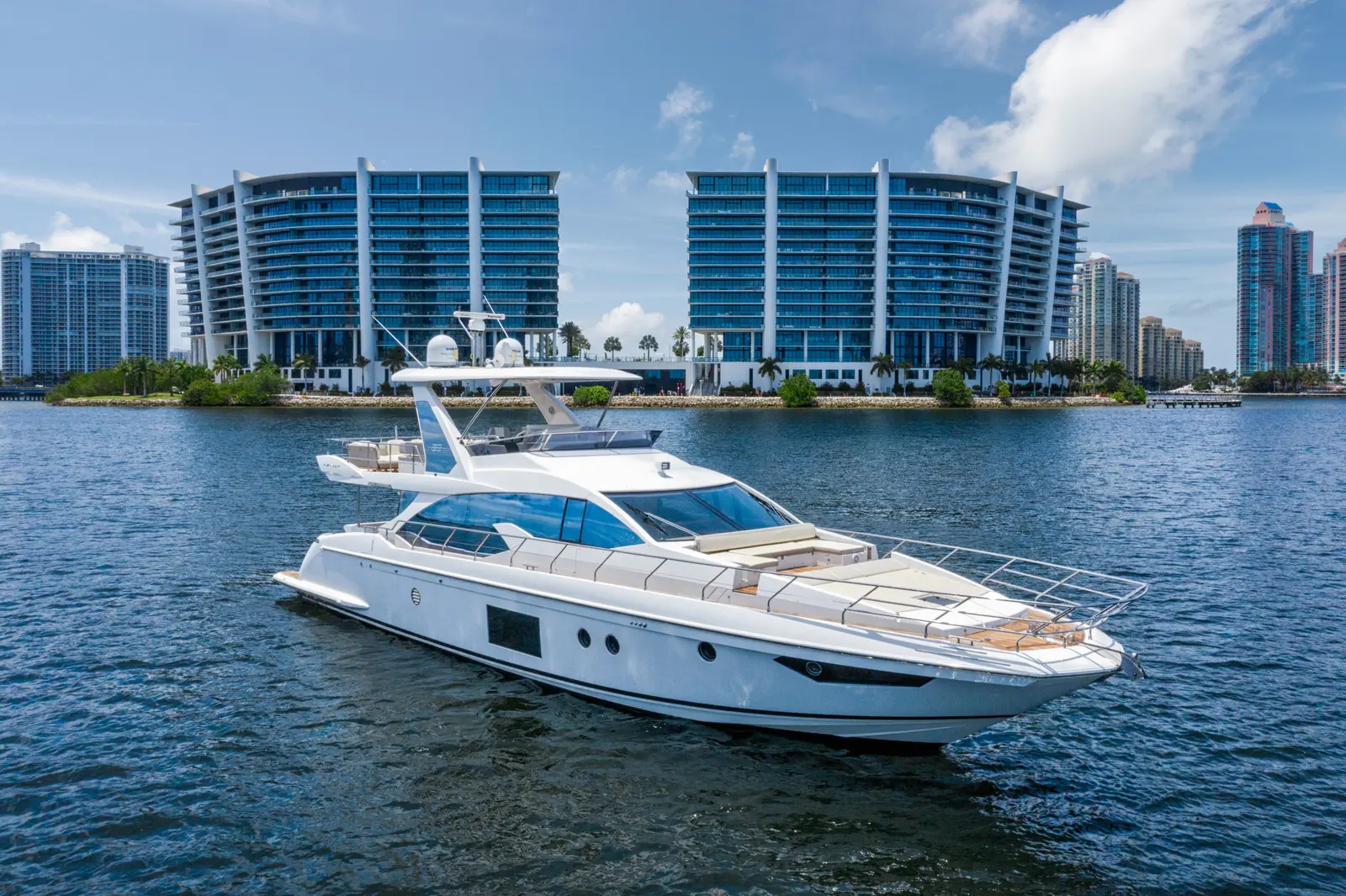 Azimut 68 "Le Grand Bleu" in front of the Aventura waterfront