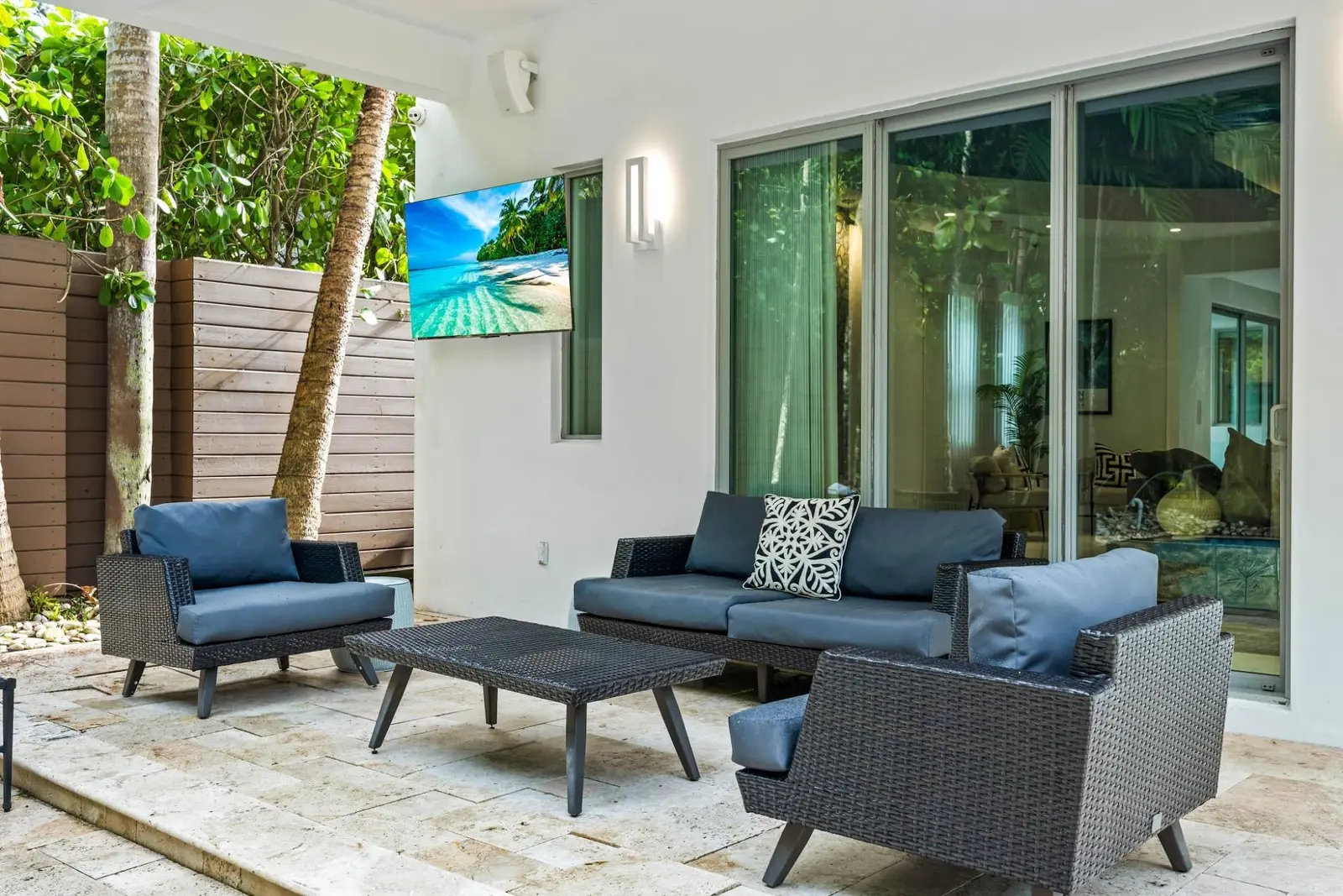 Villa Linnea, luxury villa in Coral Gables, photo 5