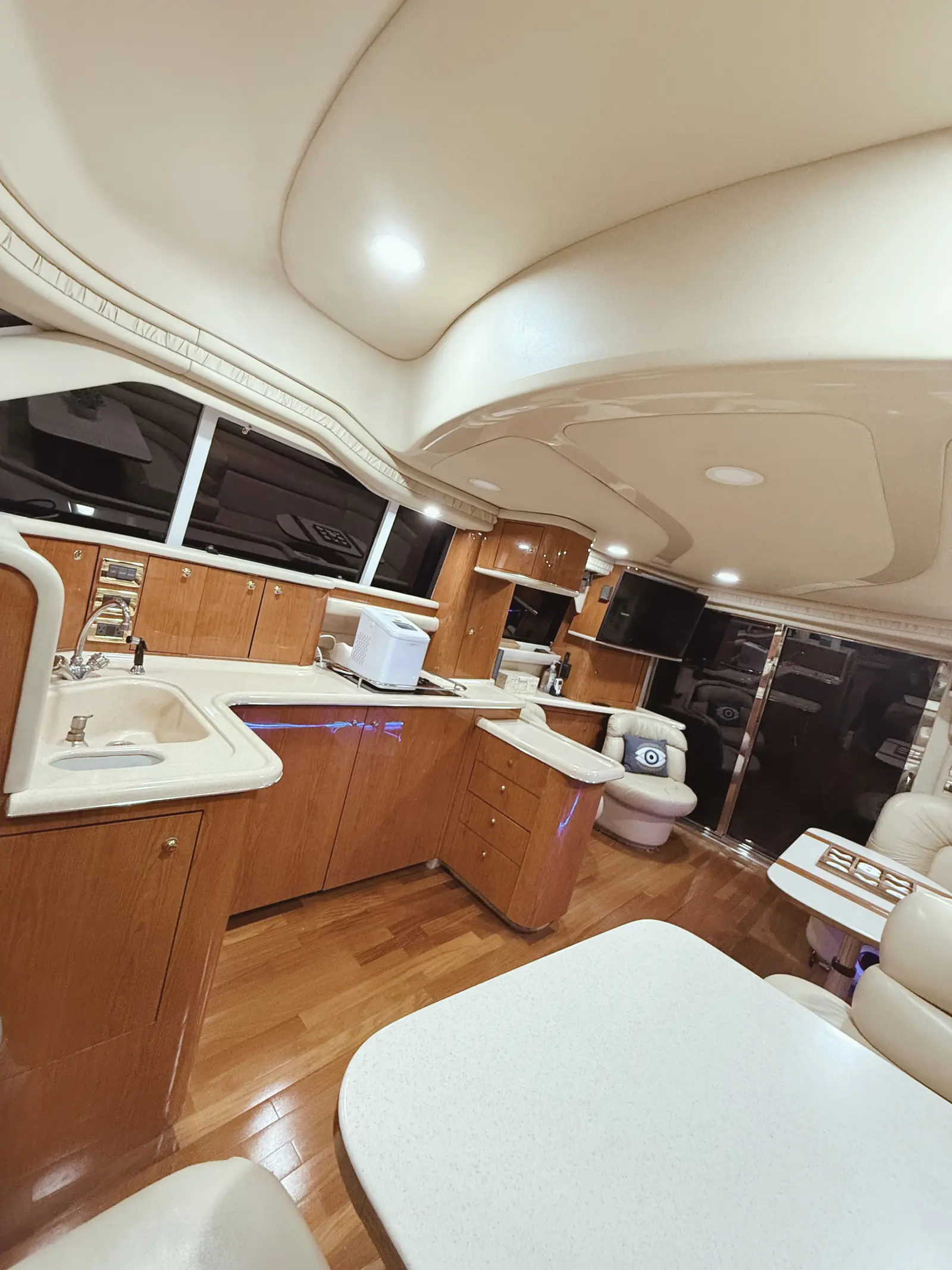 Sea Ray 52 galley and salon