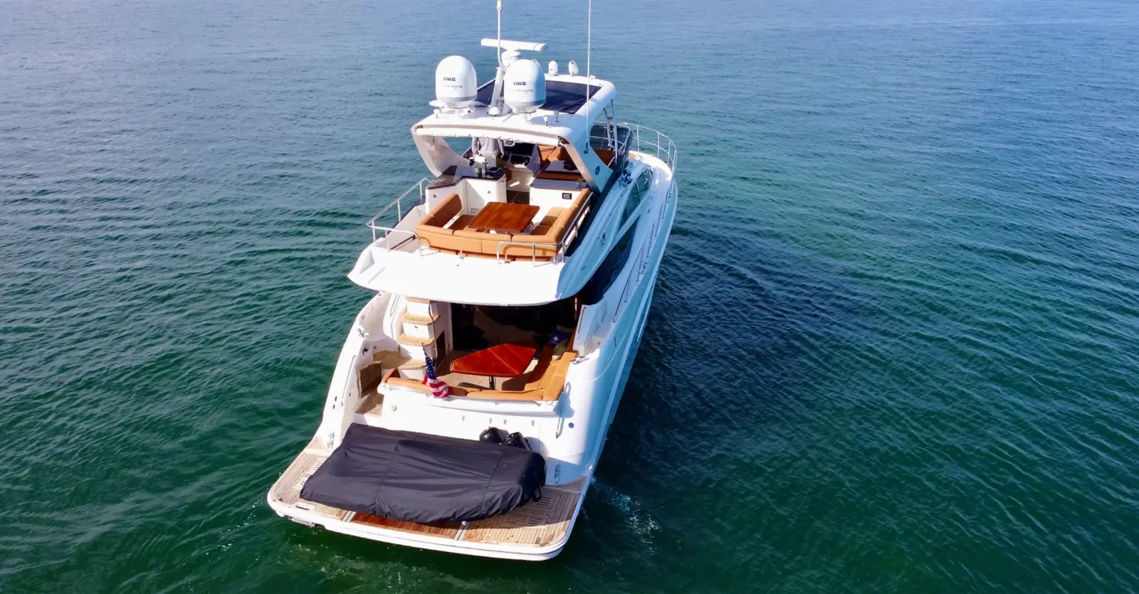 Sea Ray 64 stern and swim platform from above
