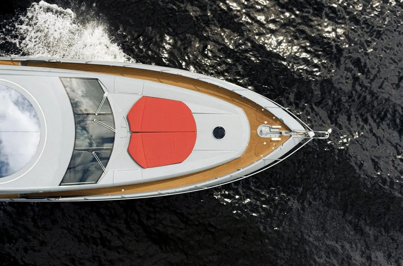 Sunseeker 85 bow and sun pad from above