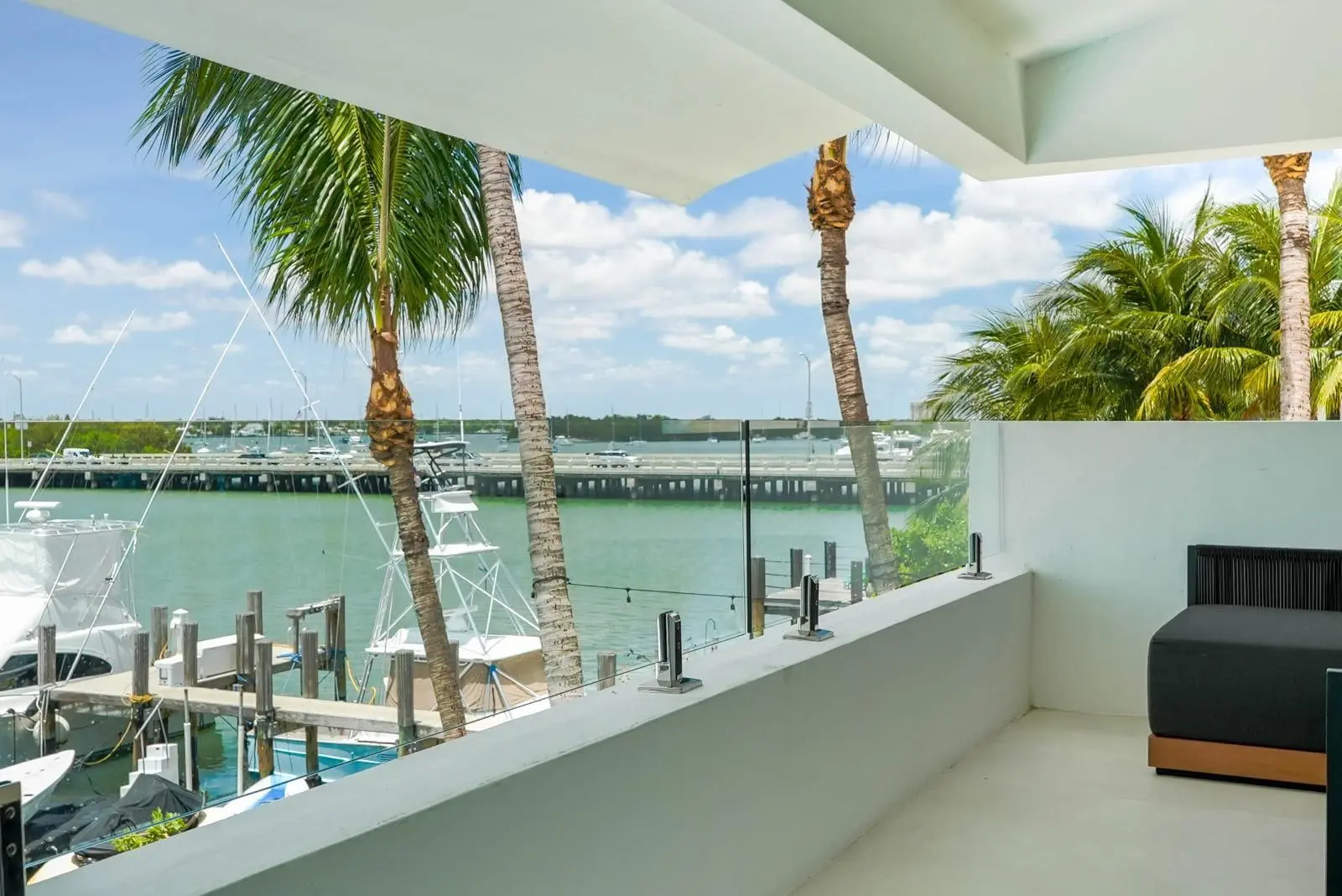 Villa Isla, luxury villa in North Bay Village, photo 8