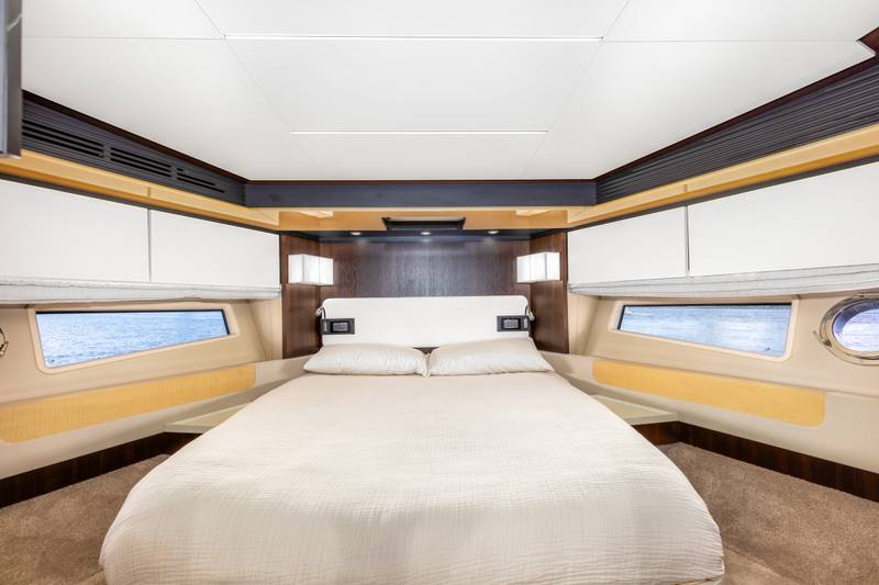 Azimut 68 "Le Grand Bleu" master cabin with a double bed