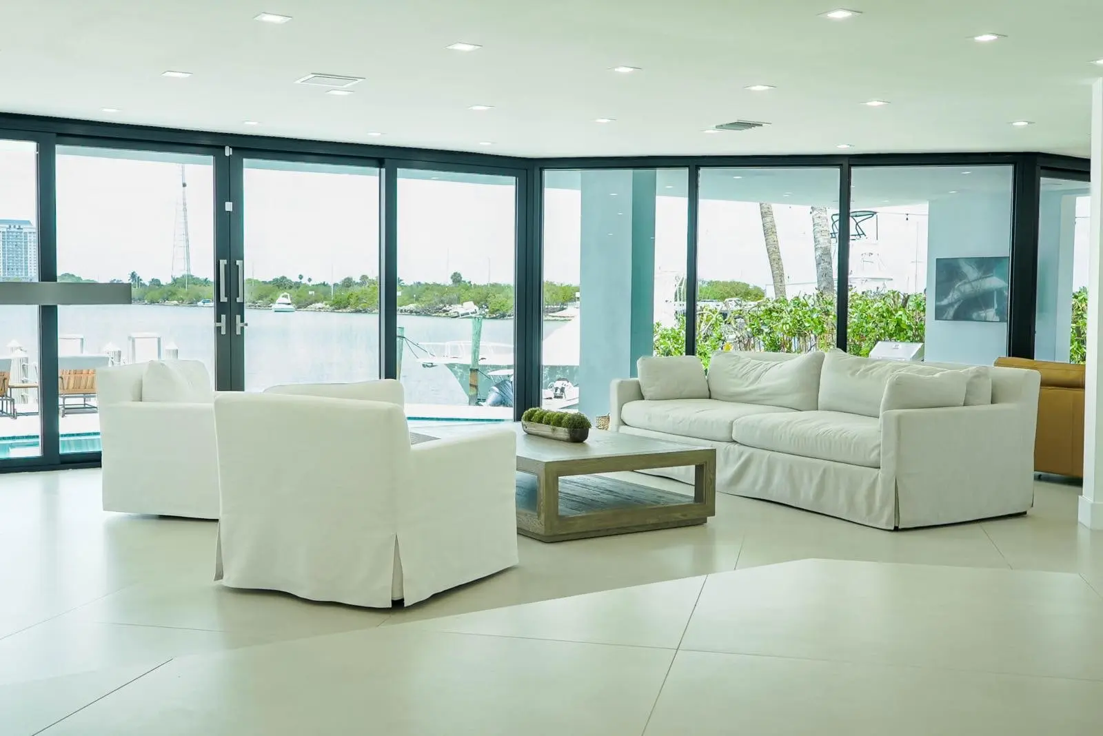 Villa Isla, luxury villa in North Bay Village, photo 9