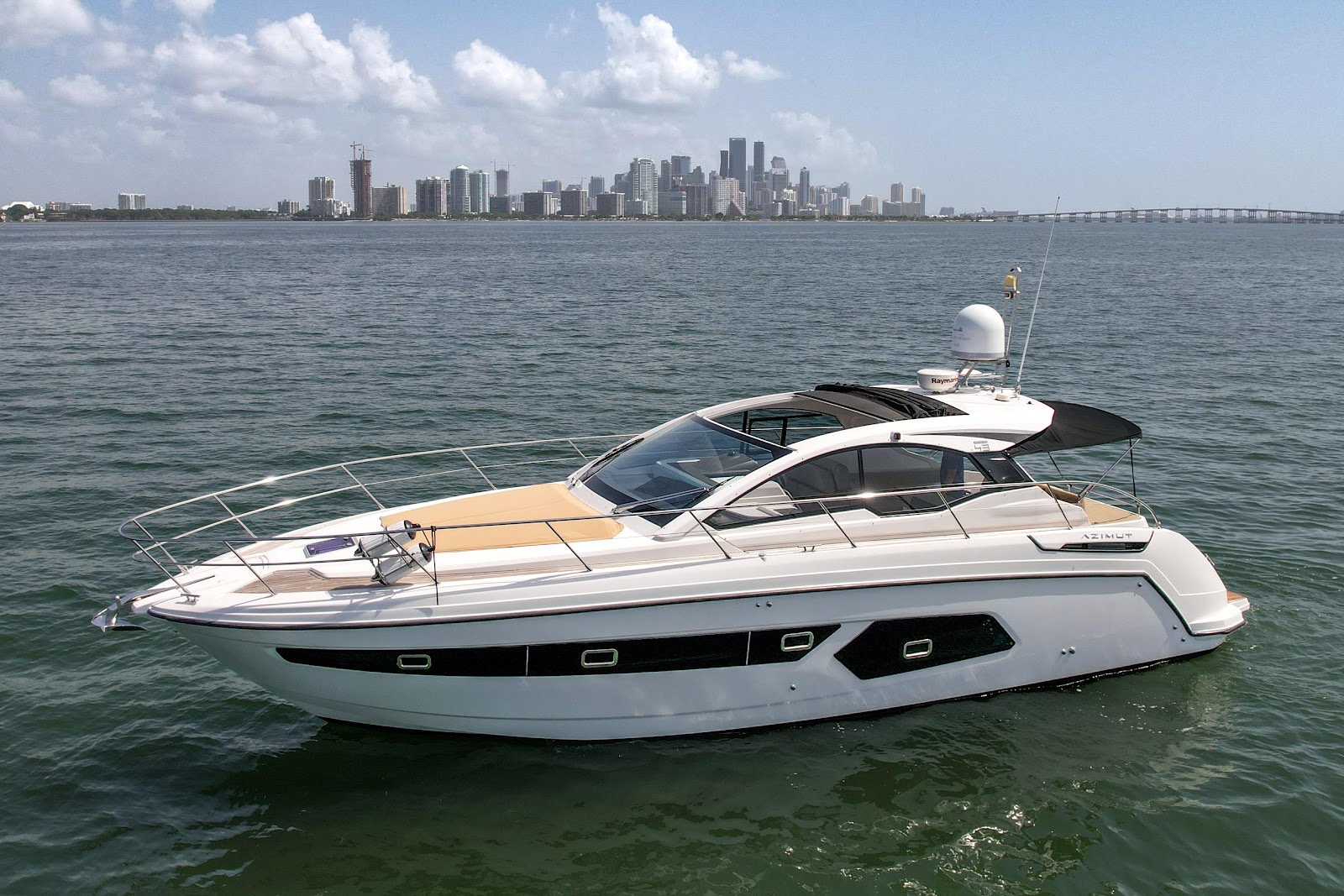 Azimut Atlantis 45 yacht charter in Miami