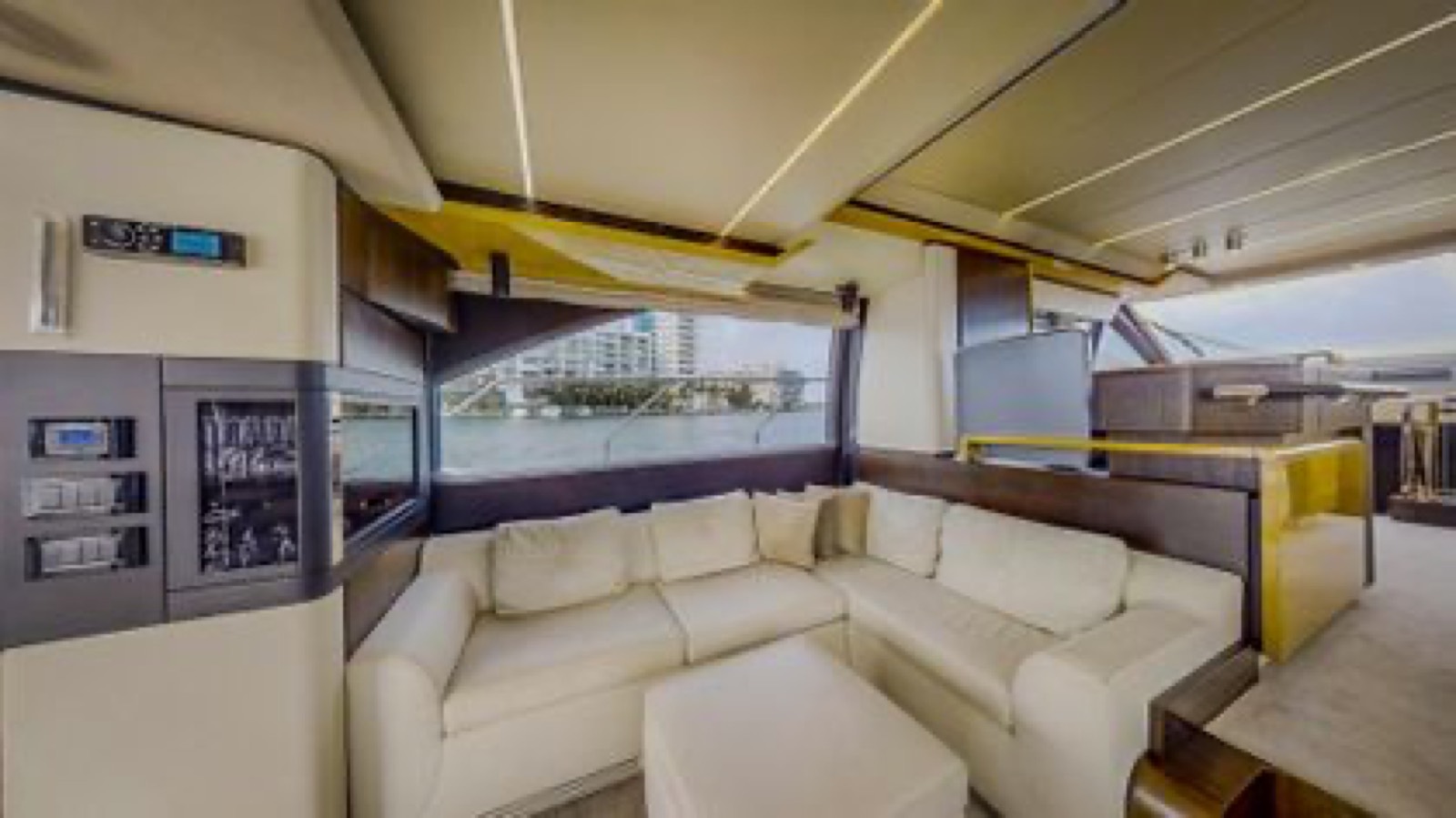 Azimut 70 "Le Grand Bleu", photo 10 of 28