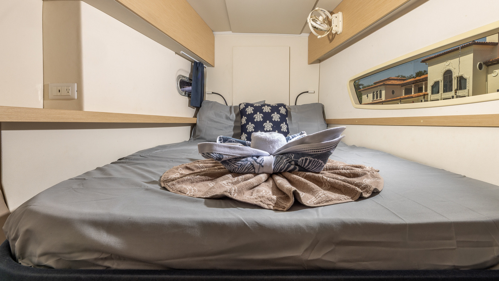 Fountaine Pajot 50 Sailing Catamaran, photo 24 of 27
