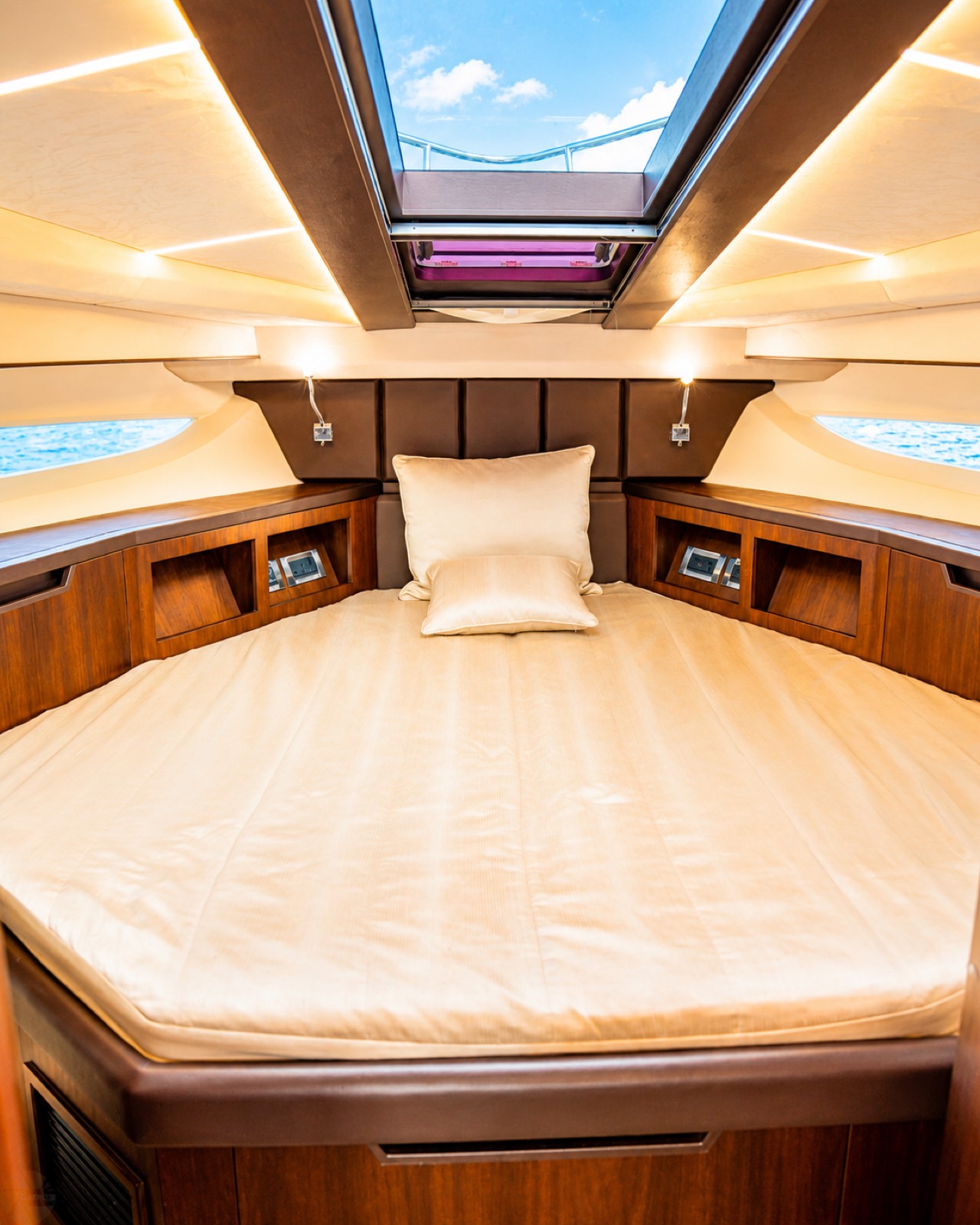 Galeon 45 "Kira", photo 11 of 20