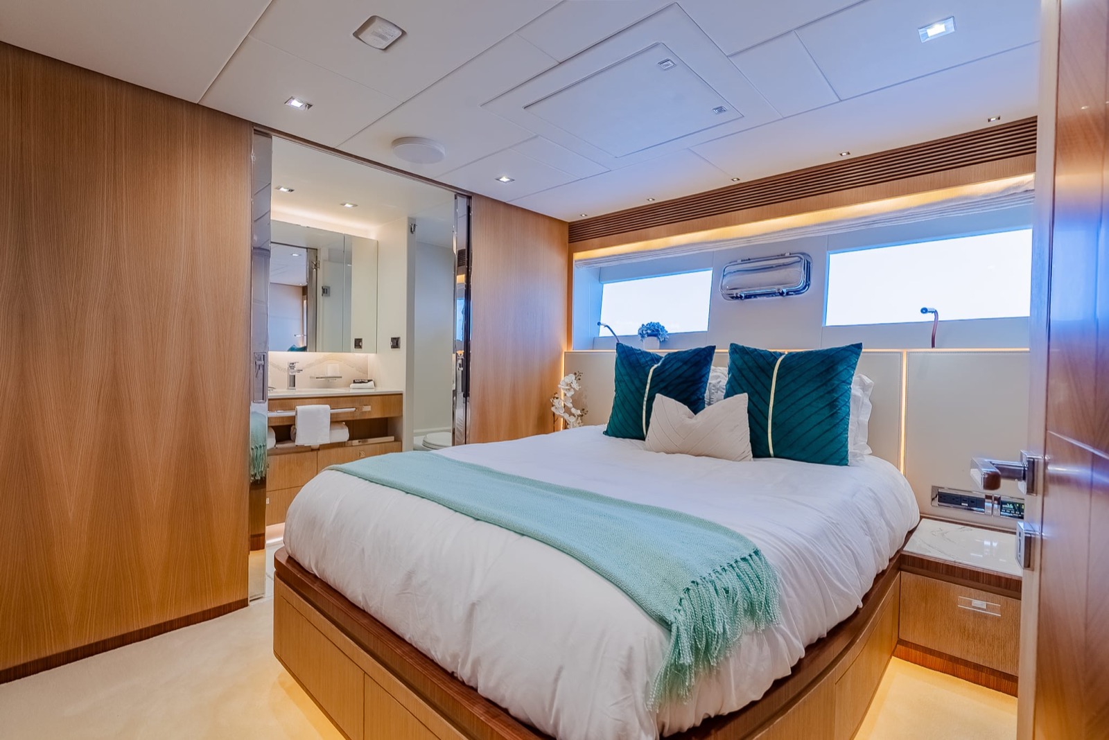 Horizon FD90 Skylounge "Matzu", photo 11 of 28