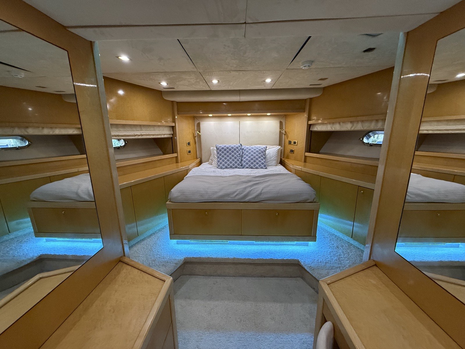 Sunseeker 108, photo 5 of 32