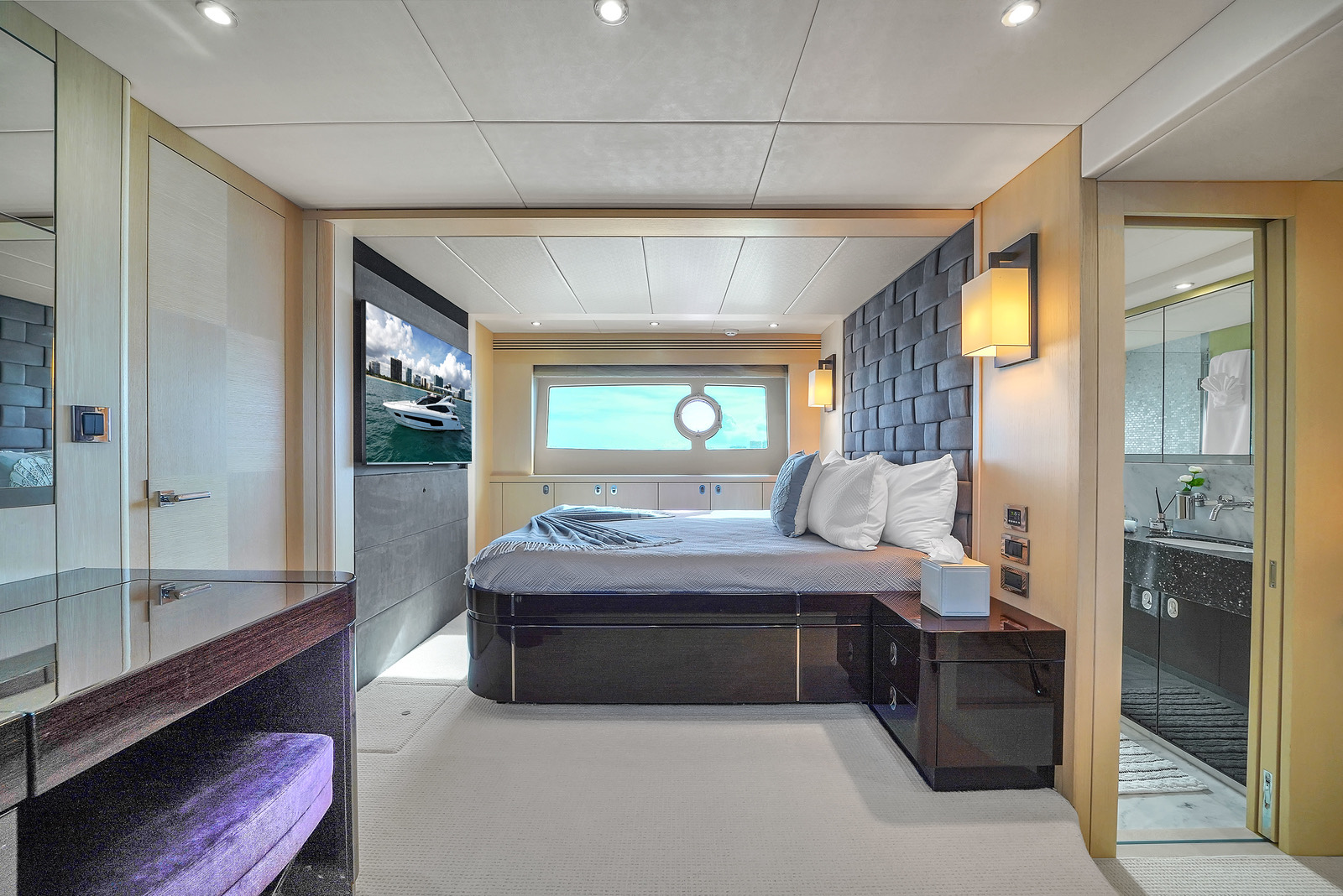 Sunseeker 75 M4, photo 24 of 28